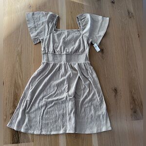 Old navy beige dress